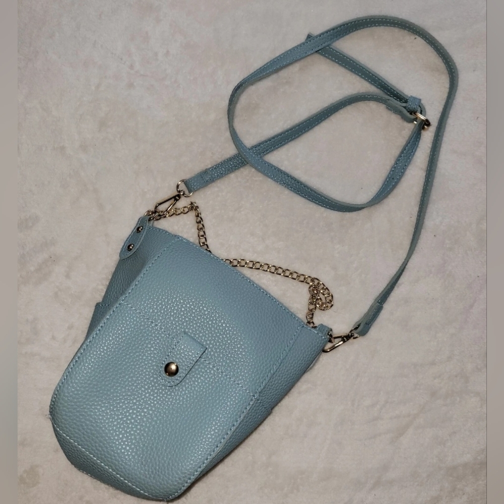 Isabelle Blue Pebble Vegan Leather Bucket Crossbody Purse Dual Straps Pockets